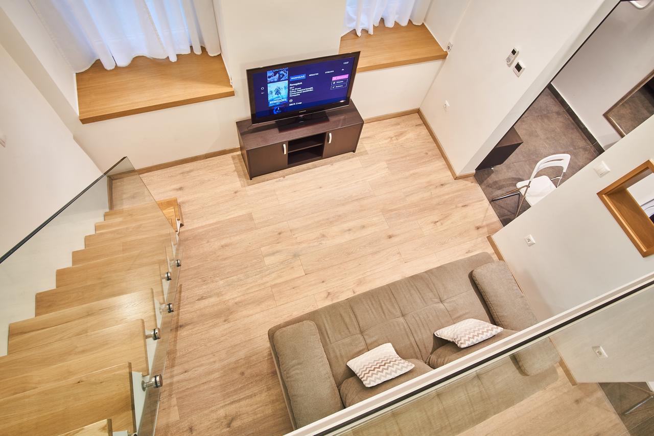 V27 Apartment | Hostaid บูดาเปสต์ ภายนอก รูปภาพ