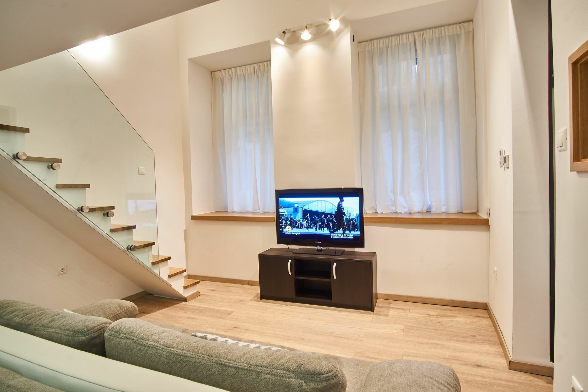 V27 Apartment | Hostaid บูดาเปสต์ ภายนอก รูปภาพ